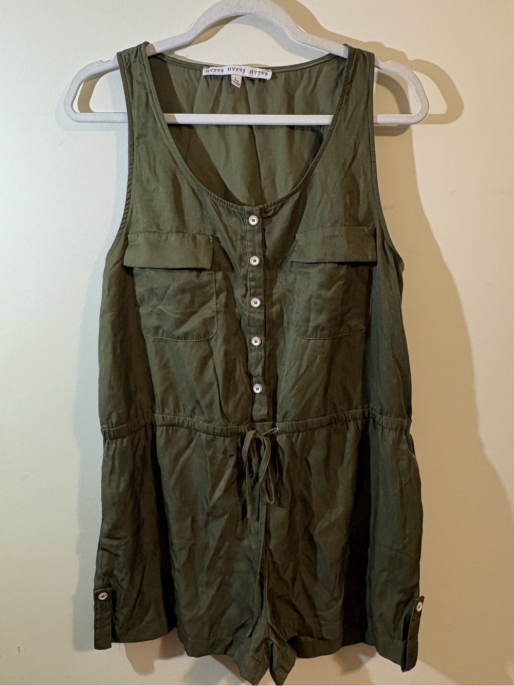 HYFVE Romper Women’s Large olive green sleeveless shorts button front adj waist